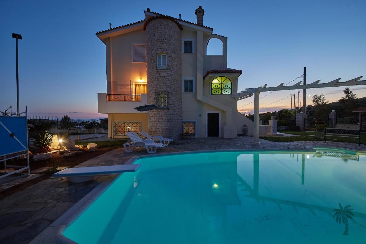 Villa Konstadina With Swimming Pool Kalivia Thorikou Экстерьер фото